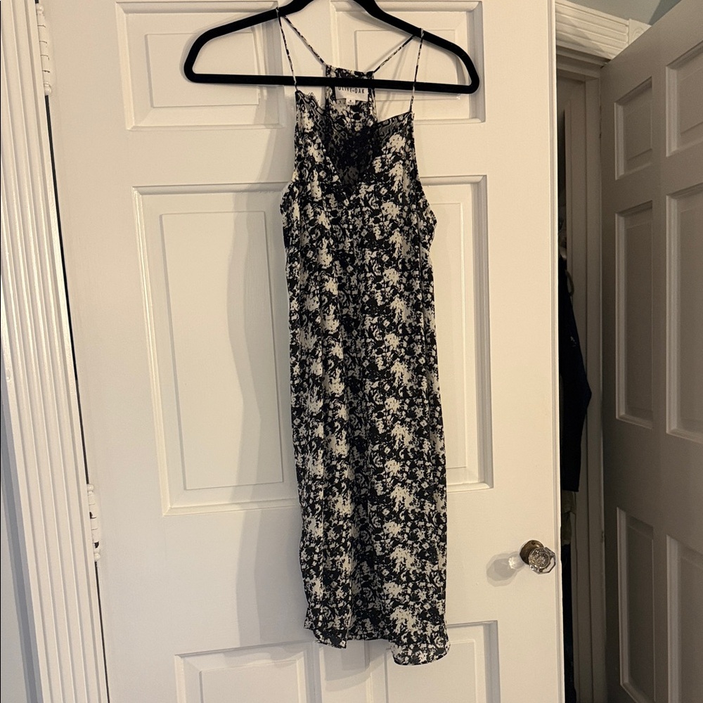 Olive & Oak Black and White Floral Midi Slip Dress